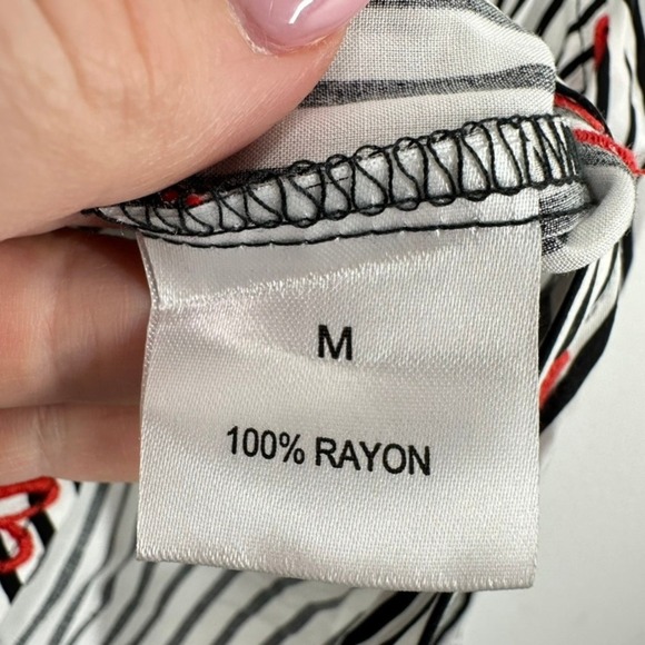 Jane + Delancey Striped Heart‎ Print Button Down Shirt - Size M - Picture 7 of 8
